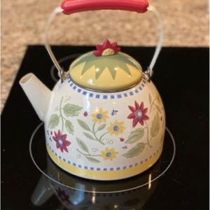 Whistling tea kettle